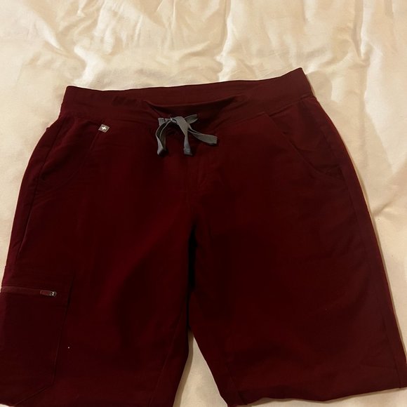 FIGS Scrubs - Picture 3 of 5